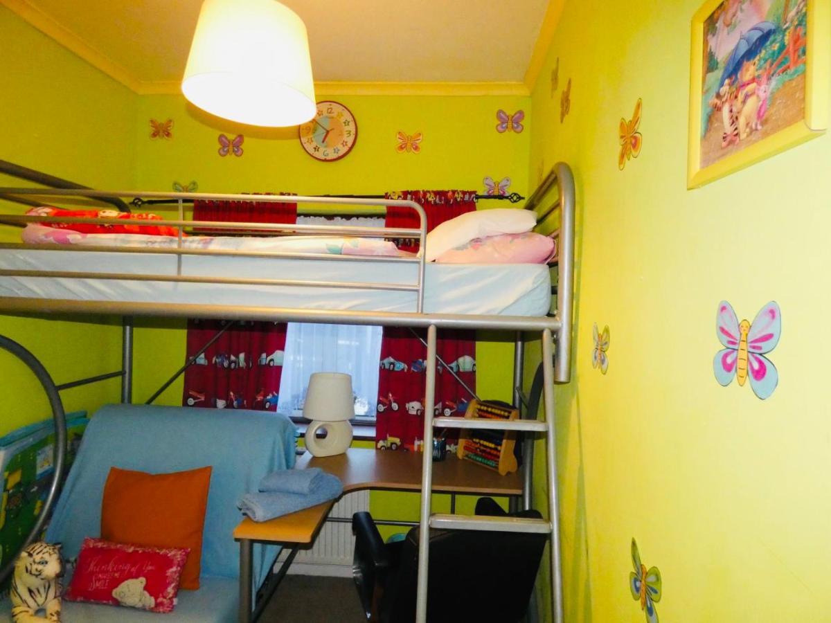 Spacious 3 Bed House With Parking & Good Transport South Norwood Zewnętrze zdjęcie